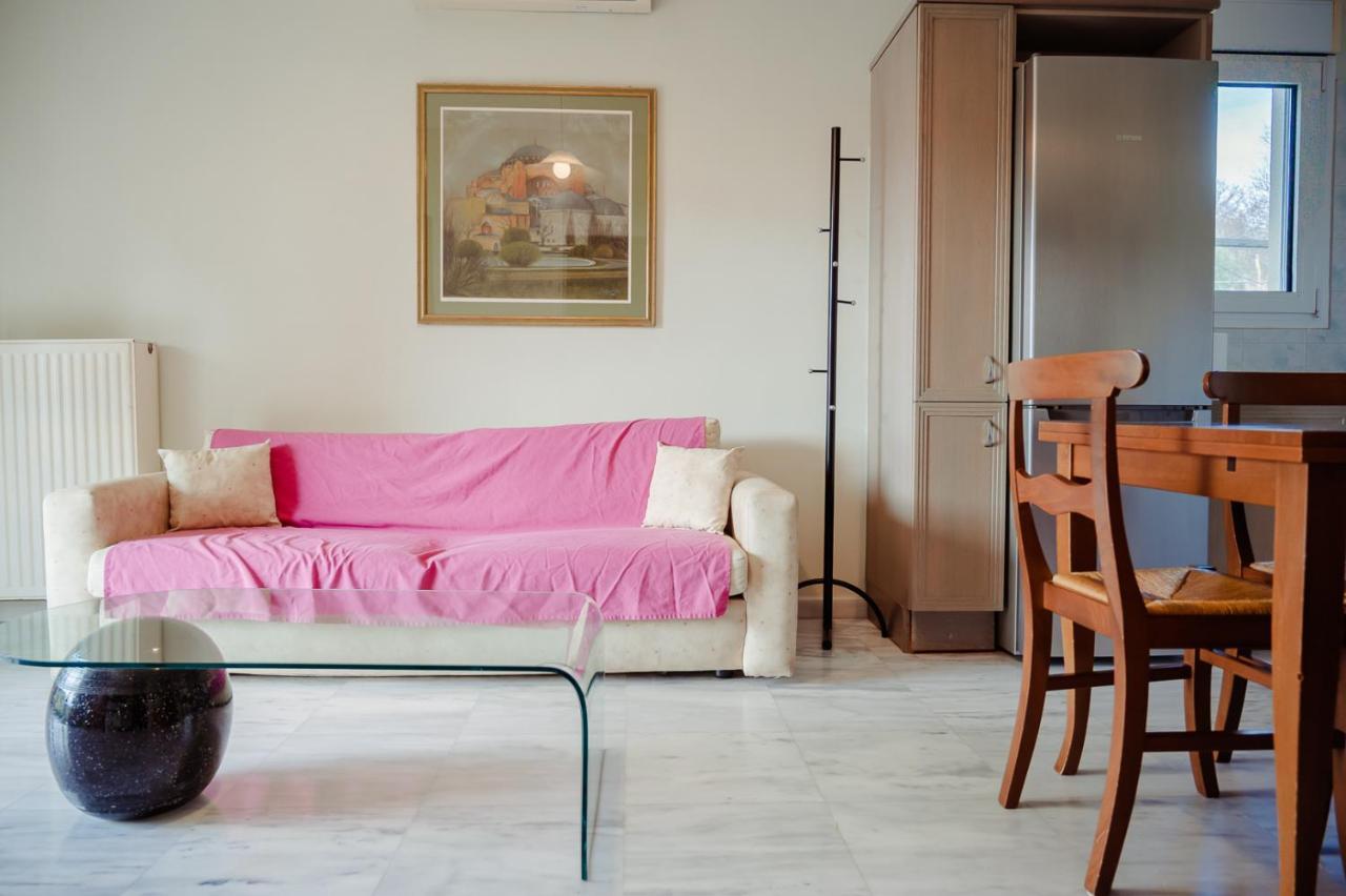 Seafront Apartment Karfás Esterno foto